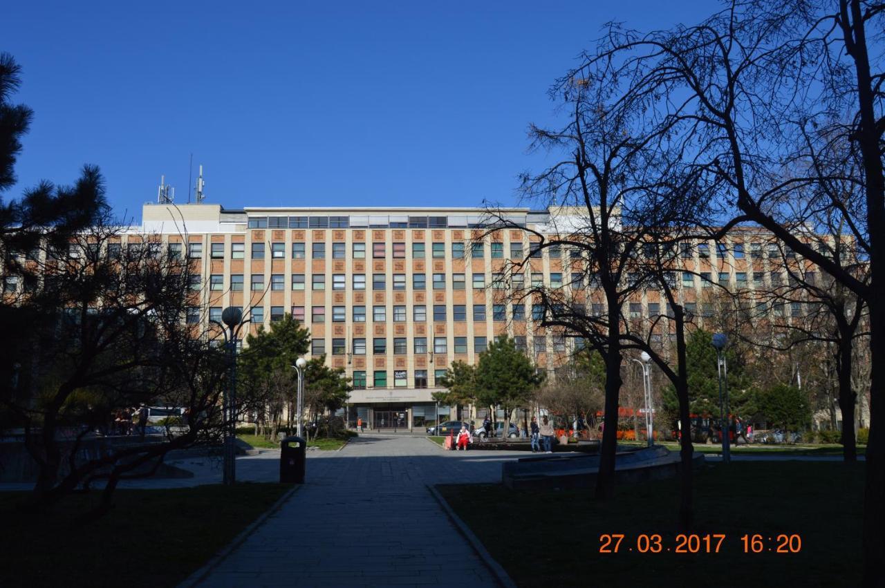 Apartment Accommodation Up To 17 Bratislava Exterior photo